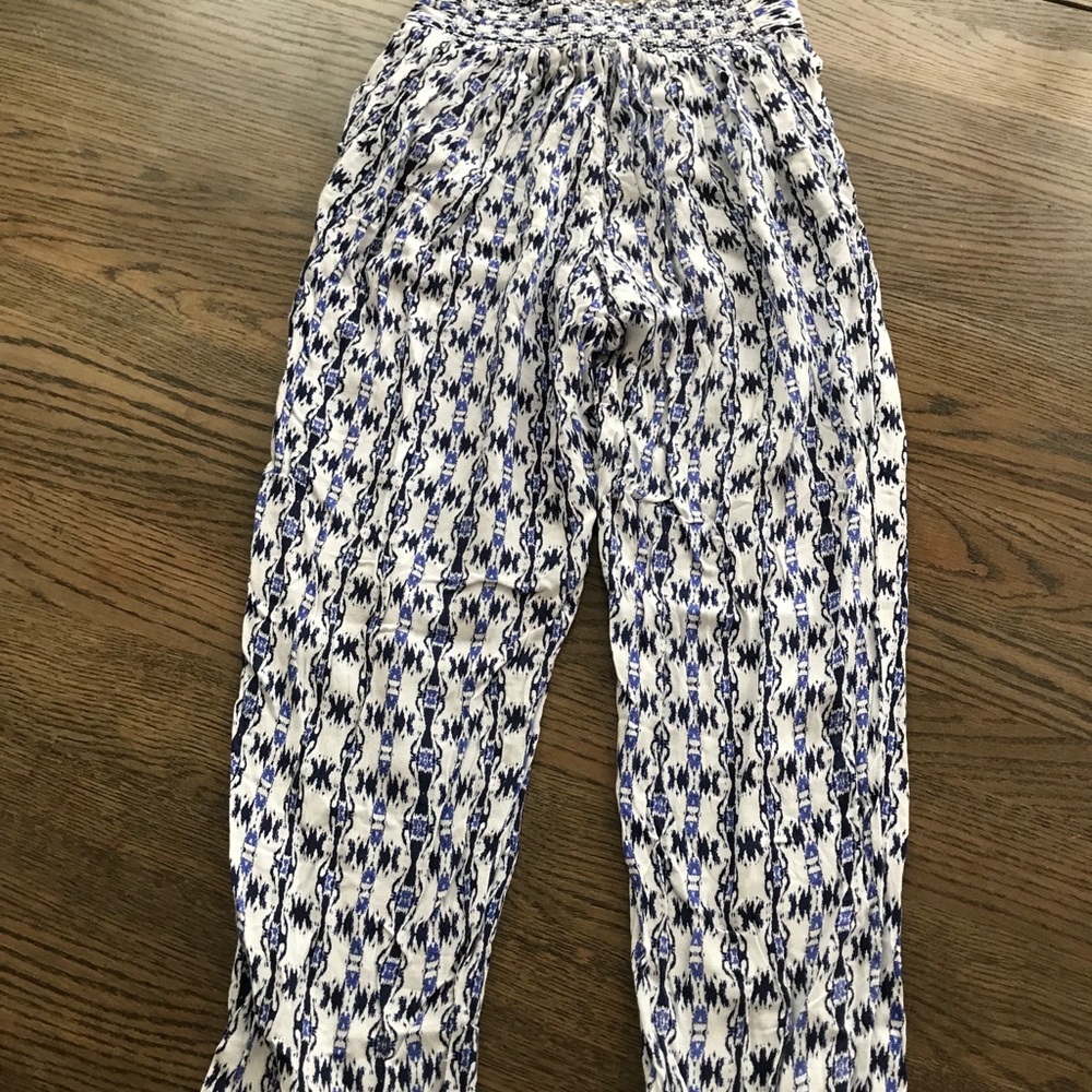 jack by BB Dakota blue+white patterned loose pant